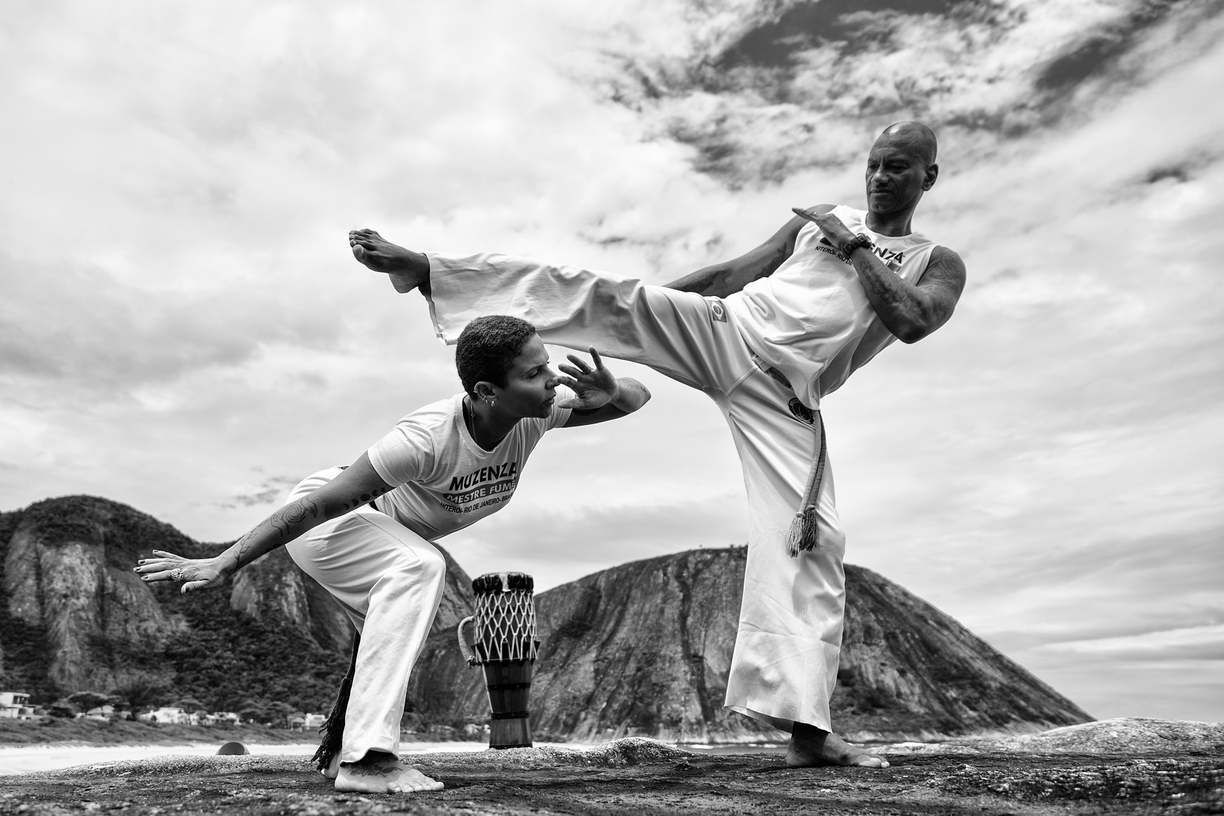 Kilombarte e Rádio Capoeira convidam para a apresentação do Portal da Capoeira de Niterói